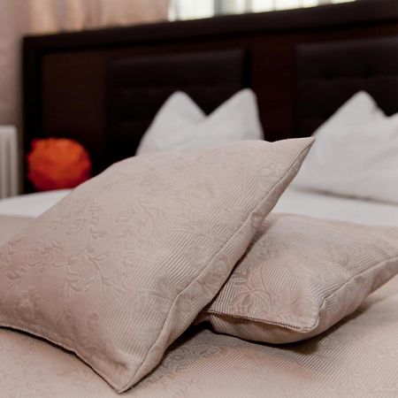 Hotel Metropol Piteşti Zimmer foto